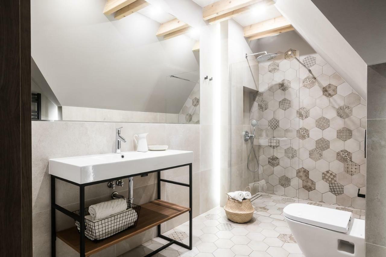 Biala Owca Panzió Zakopane Kültér fotó Bathroom